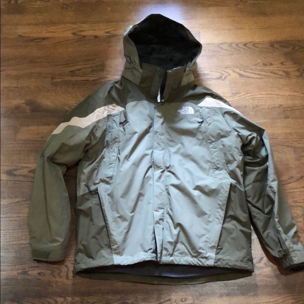 North Face Men's Hyvent coat w/ zip out fleece jkt
